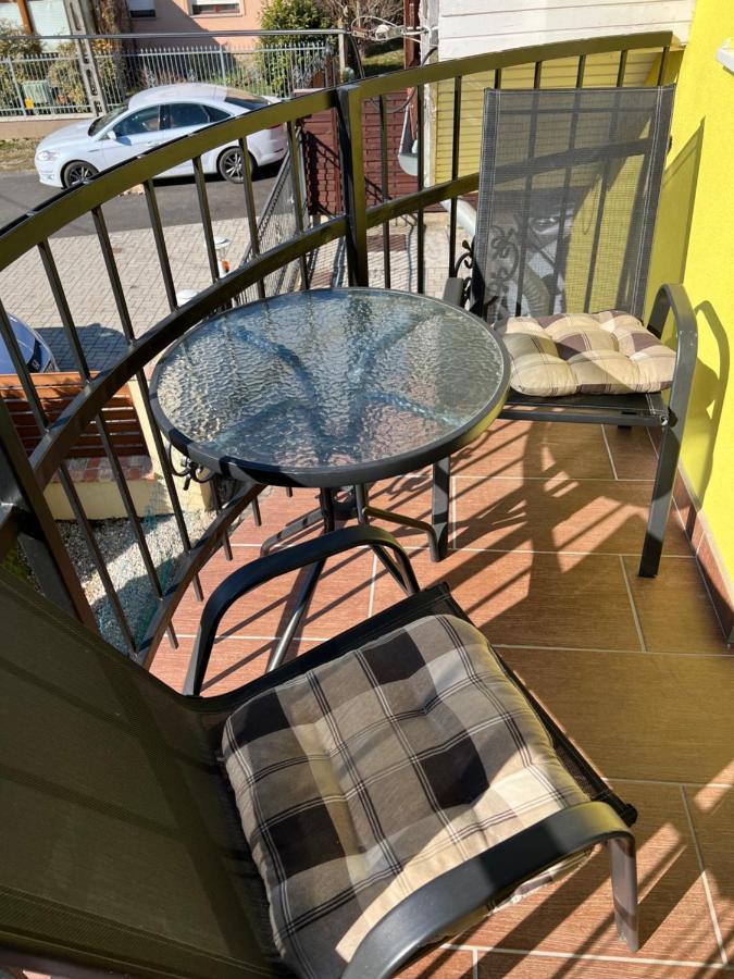Csikos Apartman Gyenesdias Luaran gambar