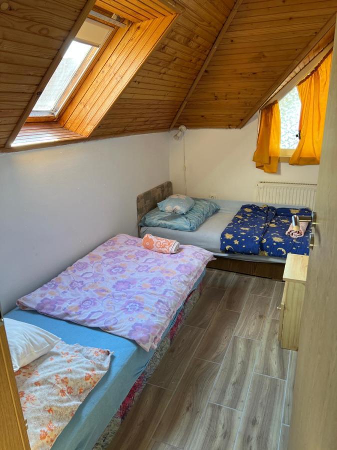 Csikos Apartman Gyenesdias Luaran gambar