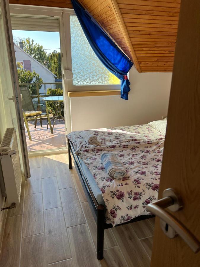 Csikos Apartman Gyenesdias Luaran gambar