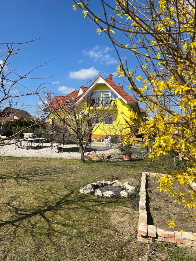 Csikos Apartman Gyenesdias Luaran gambar